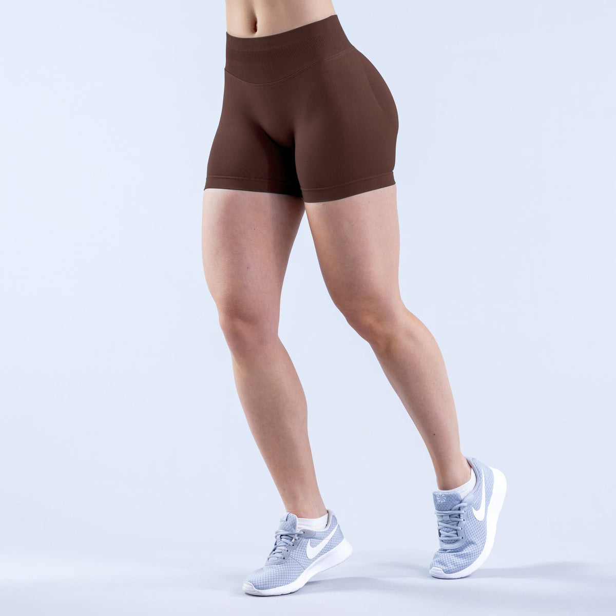 Mid-Rise Seamless Contour Shorts
