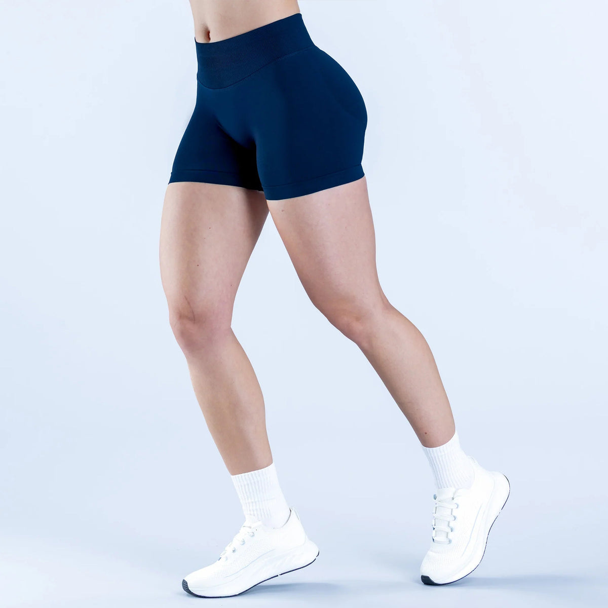 Mid-Rise Seamless Contour Shorts