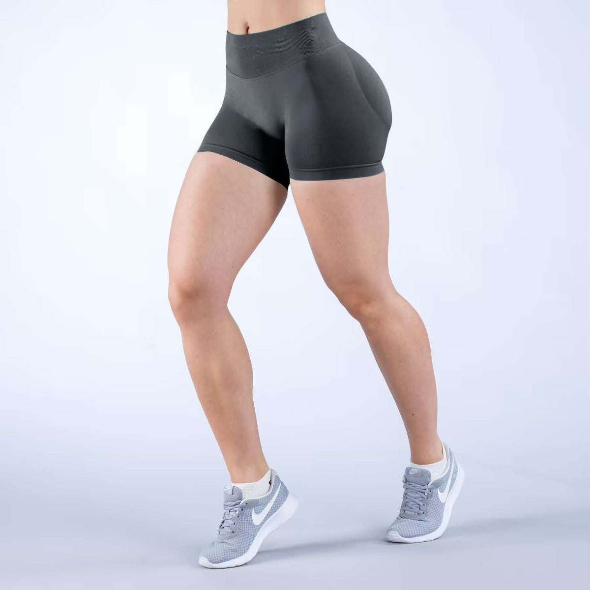 Mid-Rise Seamless Contour Shorts